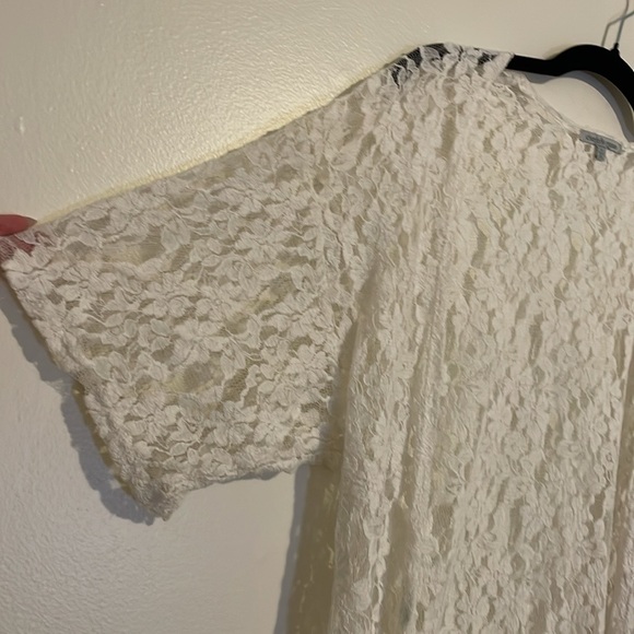 Charlotte Russe | White Lace Sheer Cardigan with Fringe - Picture 4 of 6